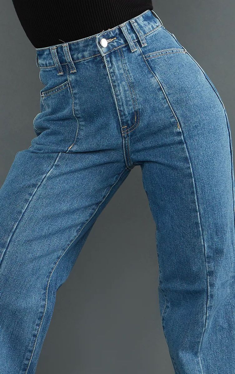 Pretty Little Thing_4